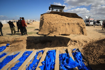 İsrail'in saldırılarını sürdürdüğü Gazze'de can kaybı 30 bin 878'e yükseldi