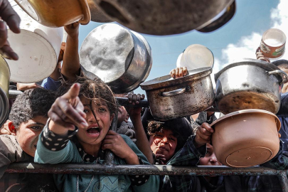 Gazze'de "açlık ve susuzluktan" ölenlerin sayısı 23'e yükseldi