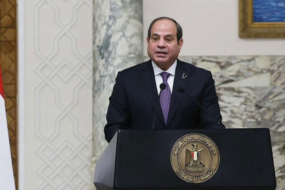 Sisi: Gazze'nin yeniden imarı için 90 milyard dolar gerekiyor