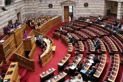 Yunanistan'dan “özel üniversite” yasasına onay