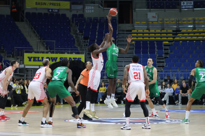 Bursaspor İnfo Yatırım, Bahçeşehir Koleji'ni farklı yendi