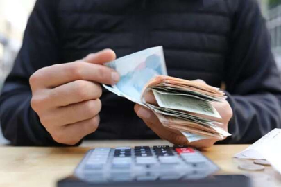 SGK Uzmanı ‘kaçınılmaz’ diyerek açıkladı! Asgari ücrete ara zam varsa emekliye zam var...