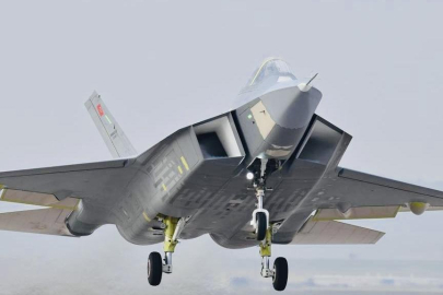 Çin medyasında KAAN paniği! Rekabet...