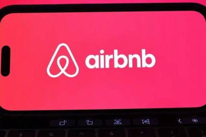 Airbnb kiralık mülklerde iç mekan güvenlik kameralarını yasakladı