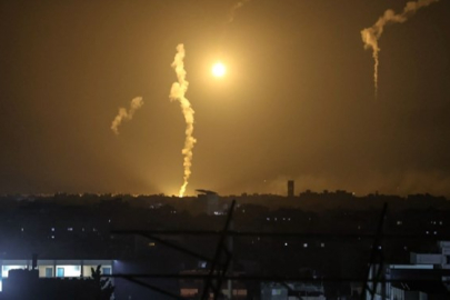 İsrail yine yardım bekleyen  Filistinlilere ateş açtı! Ölü ve yaralılar var