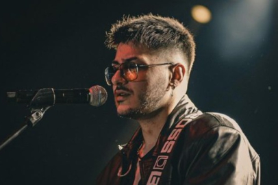 Ünlü şarkıcı Semicenk birliğine teslim oldu