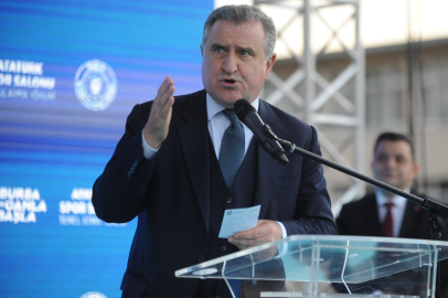 Bakan Bak, Bursa'da konuştu: Ülkemiz bir spor devrimi yaşıyor!