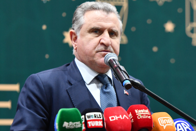 Bursa'da iftar programına katılan Bakan Bak: Yaklaşık 100 sporcuyla Paris Olimpiyatları'nda olacağız