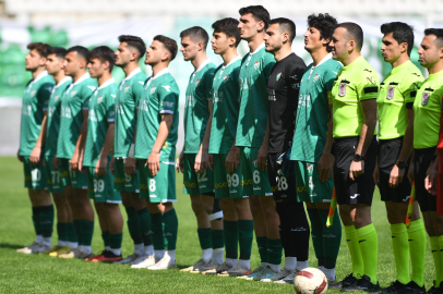 Bursaspor-Serik Belediyespor hakemi Temel: Siz işinize bakın