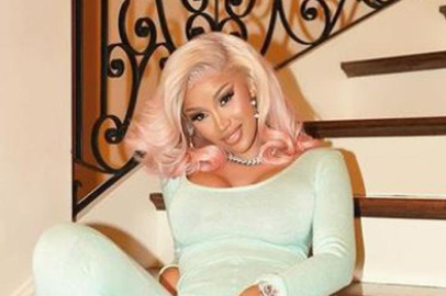 Cardi B'nin pozlarına Instagram'dan sansür