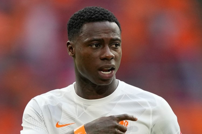 Hollandalı yıldız futbolcu Dubai'de tutuklandı