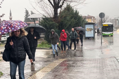 Meteoroloji’den Bursa’ya sağanak yağış uyarısı: Önce saat sonra gün verildi… (14 Mart 2024 Bursa’da hava durumu nasıl?)