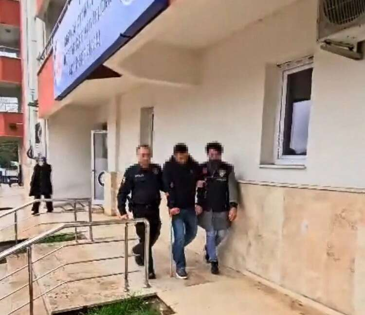 SUÇÜSTÜ YAKALANDILAR