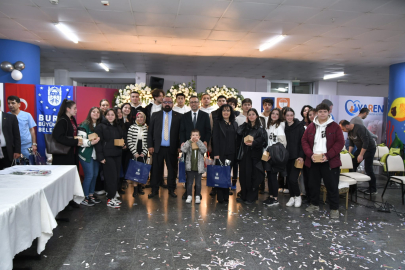 Bursa'da huzurevi sakinlerine doğum günü kutlaması!