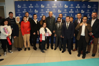 Bursa Uludağ Üniversitesi'nin Artı Bir Üniversite Modeli’ne 'En Nitelikli Uygulama' ödülü