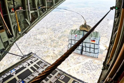 Almanya'dan bir ilk: Gazze’ye havadan yardım bırakıldı