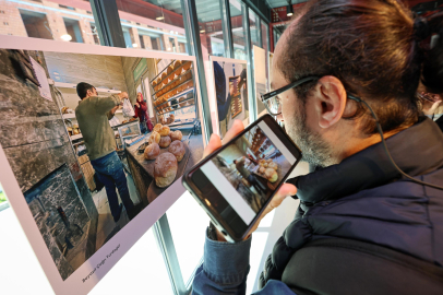 Bursa'da görme engelli bireylerin çektiği fotoğraflar bu sergide