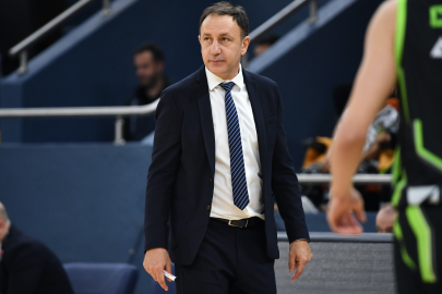 TOFAŞ Başantrenörü Ene: Ufak hatalarla kaybediyoruz!