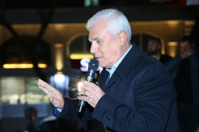 Bursa Büyükşehir Belediye Başkan Adayı Mustafa Bozbey'den Yıldırım Mesken'e metro müjdesi!