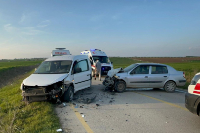Tekirdağ’da otomobil ile hafif ticari araç çarpıştı: 7 yaralı!