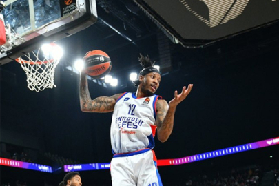 Anadolu Efes'in konuğu Olympiakos