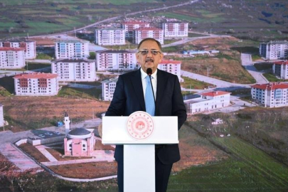 Bakan Özhaseki o ifadeyi duyunca çok sinirlendi! "Yeter midem bulanıyor" diyerek isyan etti: Onu yapanın Allah cezasını versin