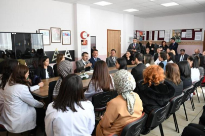 Bakan Tekin sosyal medya hesabından paylaştı! Öğretmenler Odası ziyareti