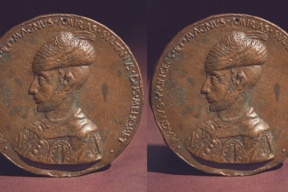 Fatih Sultan Mehmet'in tılsımlı madalyonu satışa çıkıyor