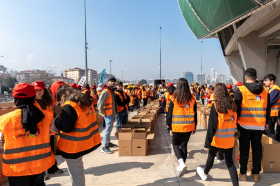 LÖSEV’den Bursa’ da yüzlerce mutluluk kolisi!