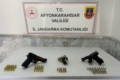 Afyonkarahisar’da ruhsatsız tabanca operasyonu