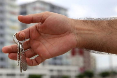 Ev ve araba almak isteyenler kredi çelmesi! Banka kredi faizleri aldı başını gitti...