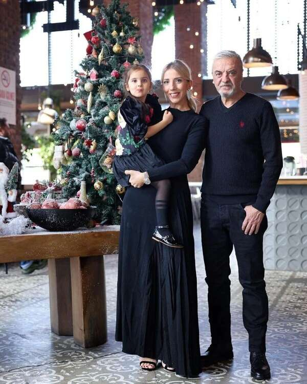 "BİR ADIM ÖTENDEYİM CANIM MESUT"