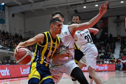 Fenerbahçe Beko İzmir'de kazandı