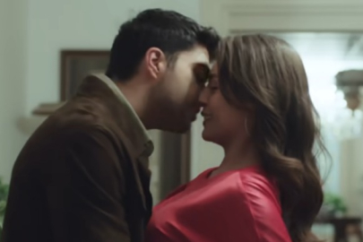 Öpüşme krizi gündemdeydi! Sıla Türkoğlu'nun yeni partneri bakın kim oldu...