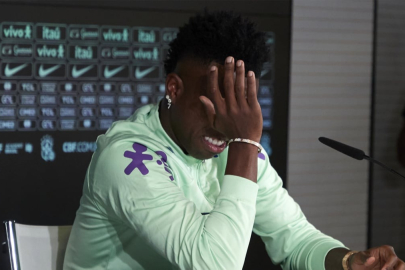 Irkçılığa uğrayan Vinicius gözyaşlarını tutamadı