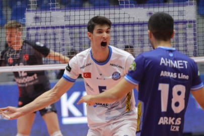 Kupa Voley'de ilk finalist Arkas!