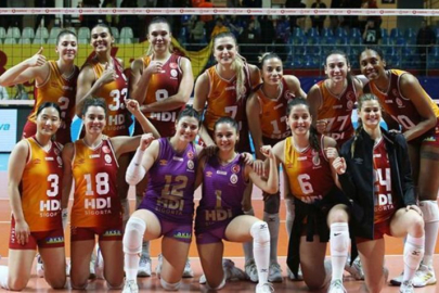 Mehmet Cibara: Galatasaray 4 milli oyuncu ile anlaştı