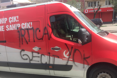 Bursa'da  YRP'nin seçim aracına saldırı