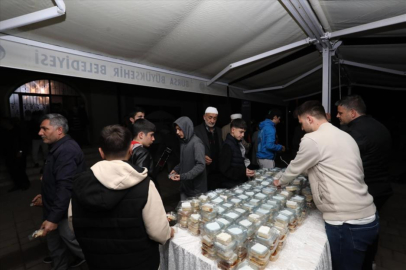 Bursa İnegöl'de teravih programları Akhisar Fatih Camii'nde devam etti