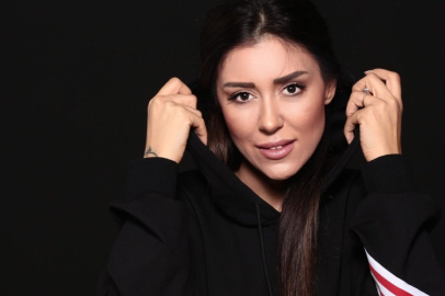 Banu Parlak Küçükçekmece Adliyesinde icra memuruyla tartıştı