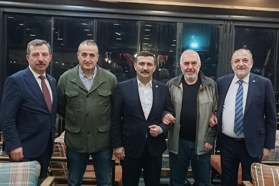 Ülkü Ocakları Eski Genel Başkanlarından Büyükşehir Belediye Başkan Adayı Selçuk Türkoğlu'na anlamlı destek