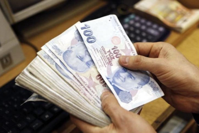 Memur ve sözleşmeli personel maaşları erken ödenecek mi? Açıklama geldi...