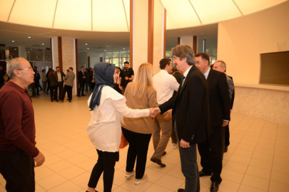 Bursa Uludağ Üniversitesi ailesi geleneksel bayramlaşma töreninde bir araya geldi