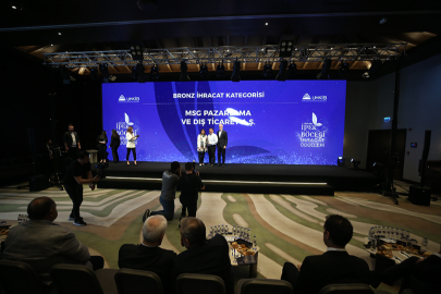 Bursa'da "2022-2023 İpek Böceği İhracat Ödülleri" sahiplerini buldu