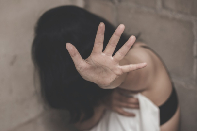 Cinci hoca 'sana cin musallat olmuş' diyerek çocuklara tecavüz etmiş!