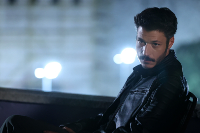 İnci Taneleri’nde Elif, Reyyaz’ın kızı çıktı