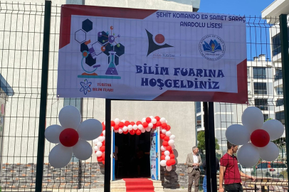 Bursa Şehit Komando Er Samet Saraç Anadolu Lisesi'nde bilim şenliği düzenlendi