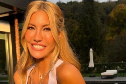 Çağla Şıkel'in ayakları sosyal medyada gündem oldu!