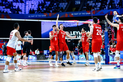 A Milli Erkek Voleybol Takımı, Kanada'ya 3-1 mağlup oldu