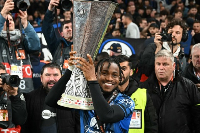 Lookman tarihe geçti